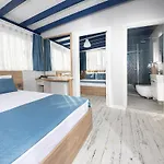 Marina Hotel 3*