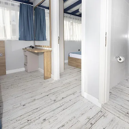 Ξενοδοχείο Marina