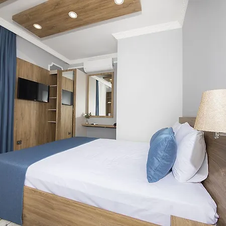 Marina Hotel