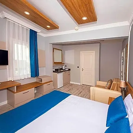 Marina 3*